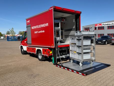 AB Logistik mit Vertikallift